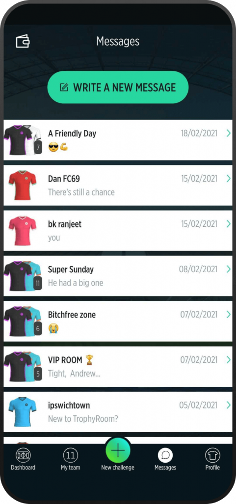 TrophyRoom - The Fantasy Football Game - Chat